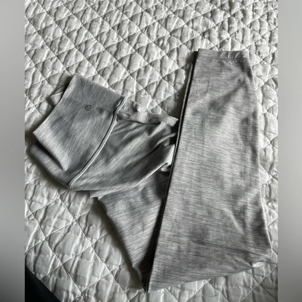 High Rise Legging - Picture 3 of 3